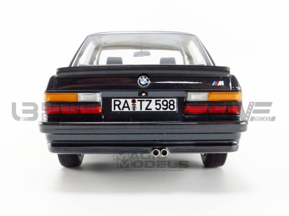 Black Metallic 1/18 Diecast Model Car Z74636