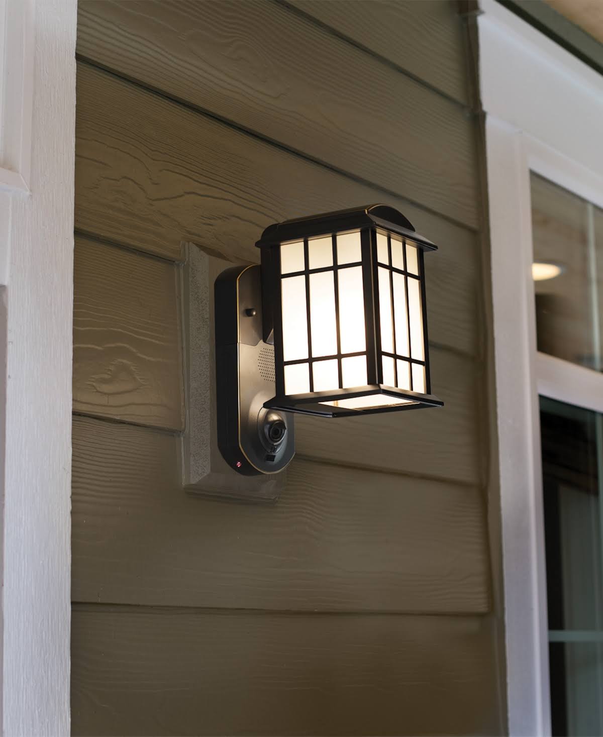 Bronze Camera Porch Light M956