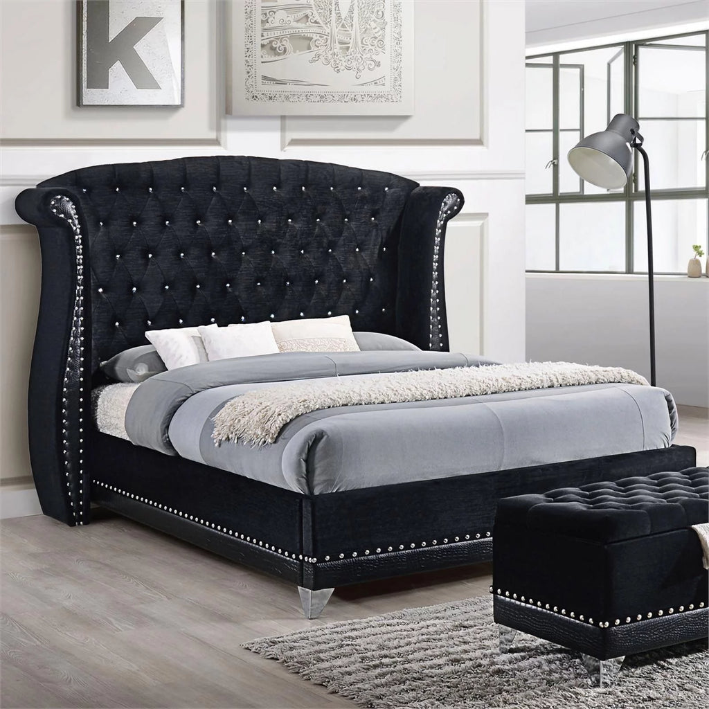 California King Tufted Velvet Upholstered Bed Black O369306