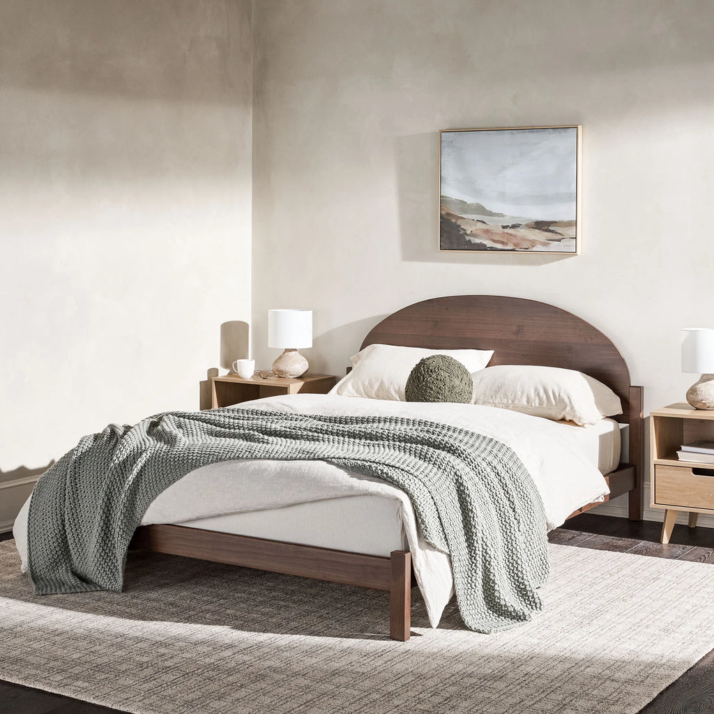 Solid Wood Queen Bed P92695