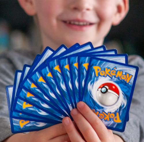 Pokémon Cards 5 Packs + 50 Cards Mini-Binder K8865