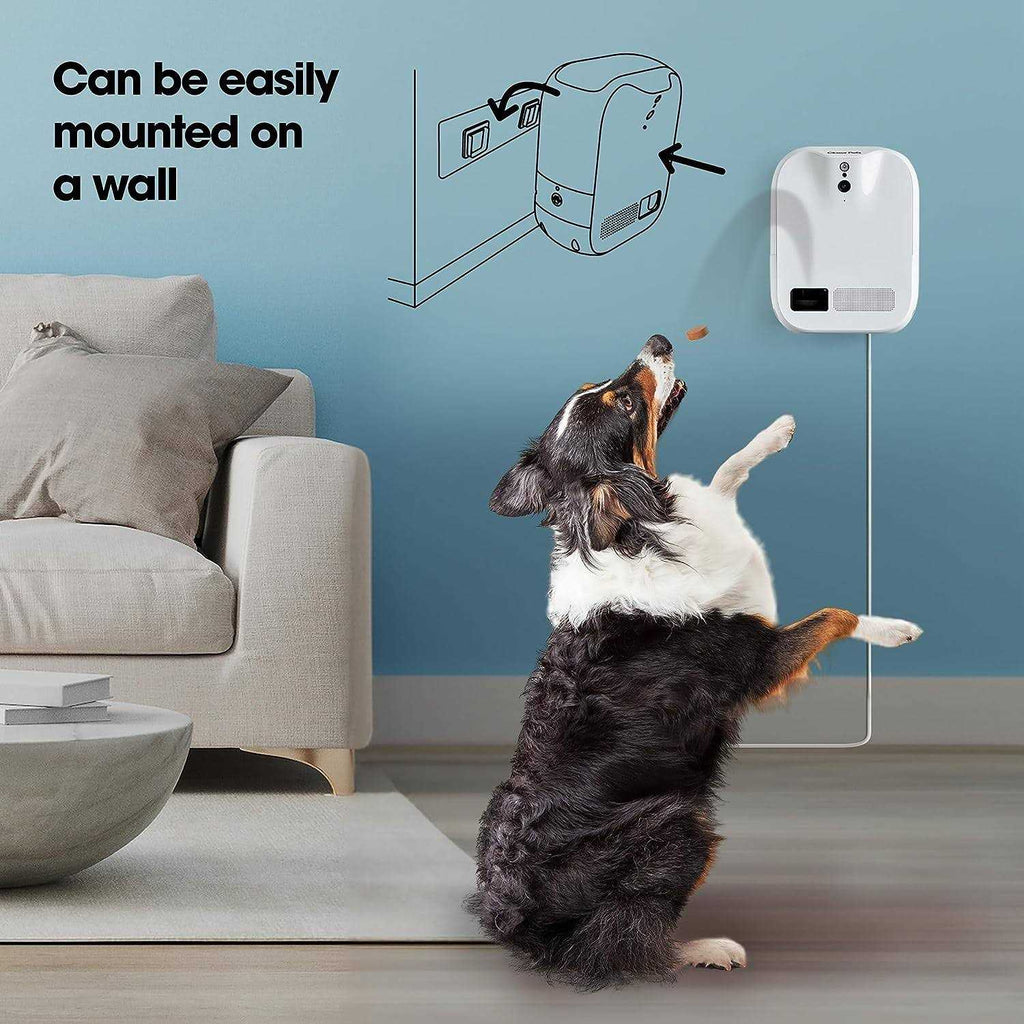 Pet Camera and Treat Dispenser with Motion Activation R130