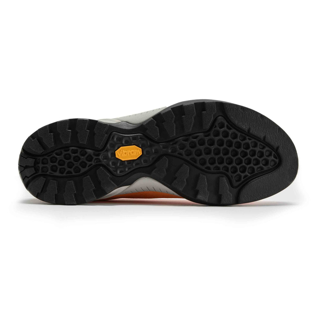 Orange Shoes R525786