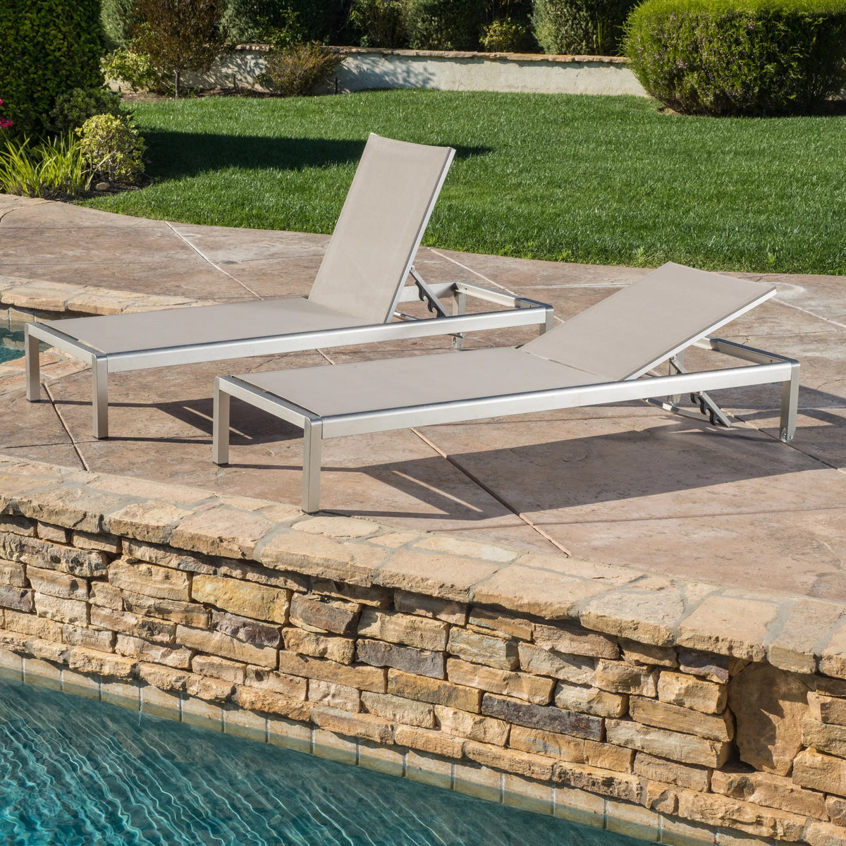 Grey Outdoor Mesh Chaise Lounge Set of Two E860