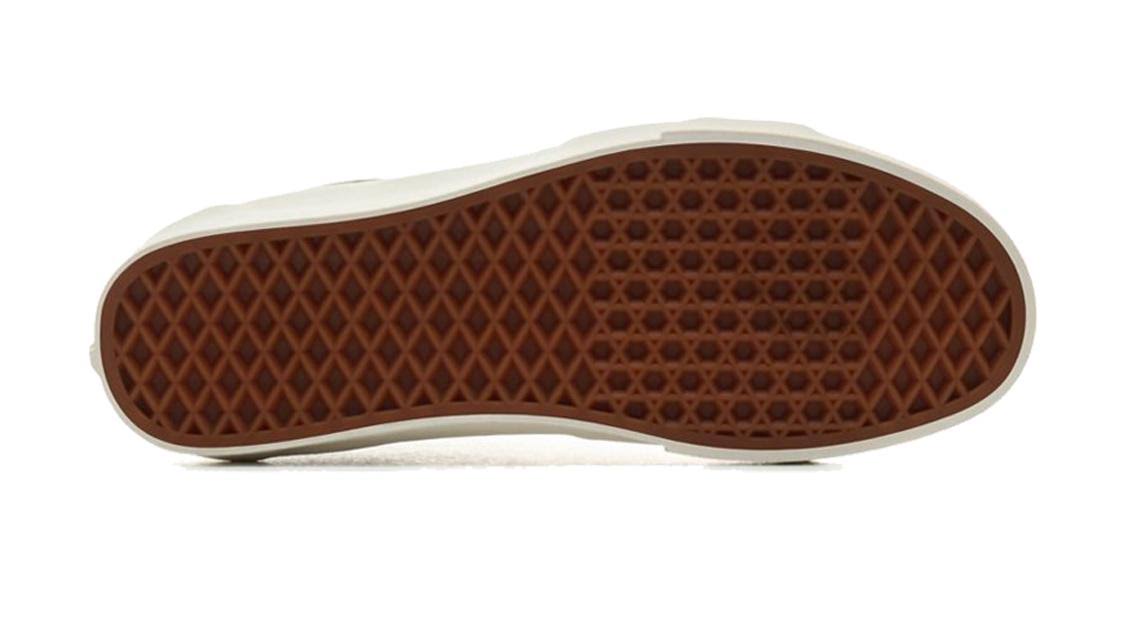 White Camo Sk8-Hi W608553
