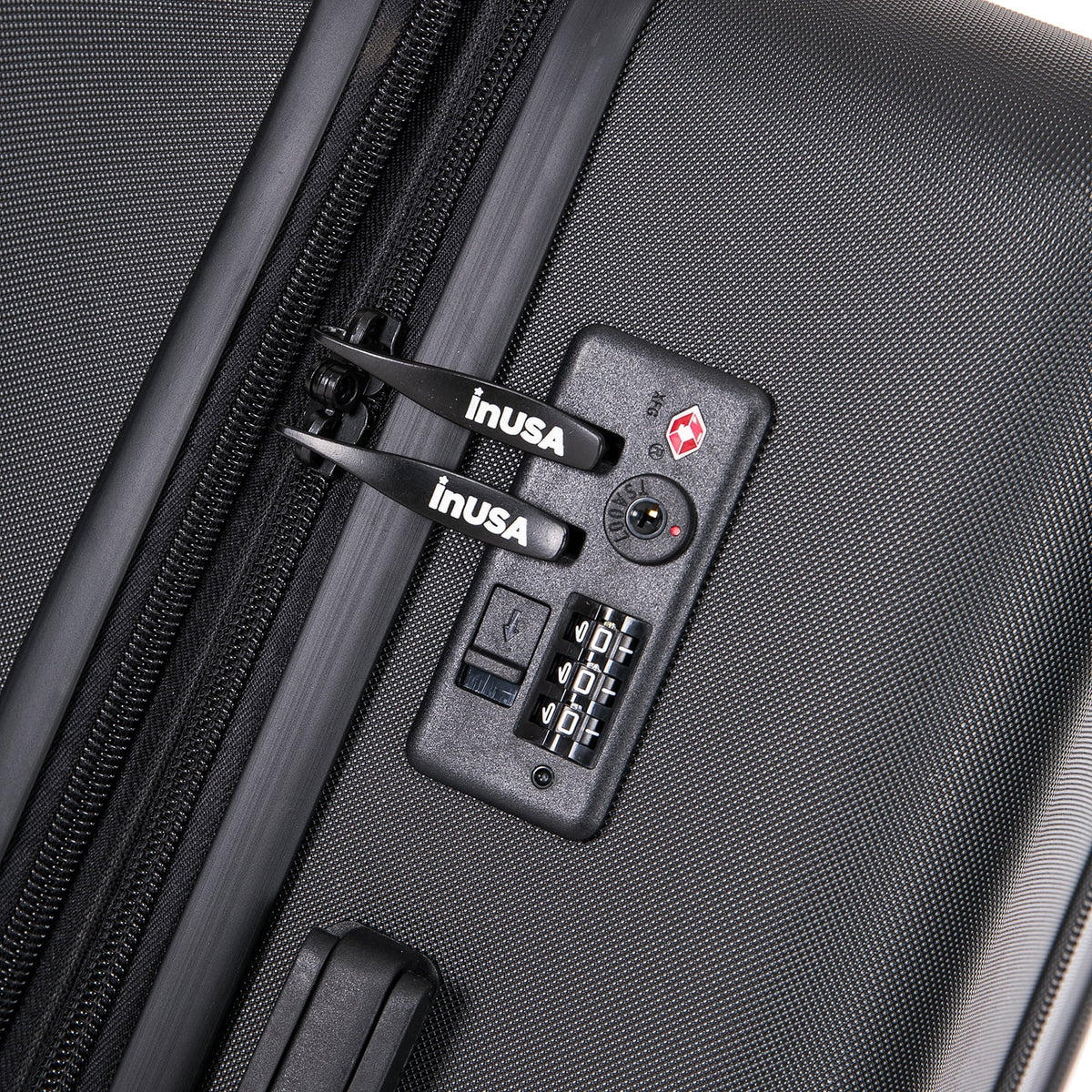Black 3-Piece Hardside Luggage Set with Spinner Wheels S7697