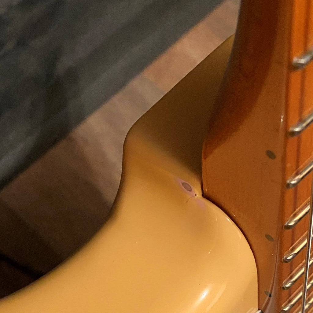 Vintage White Stratocaster Guitar X2753