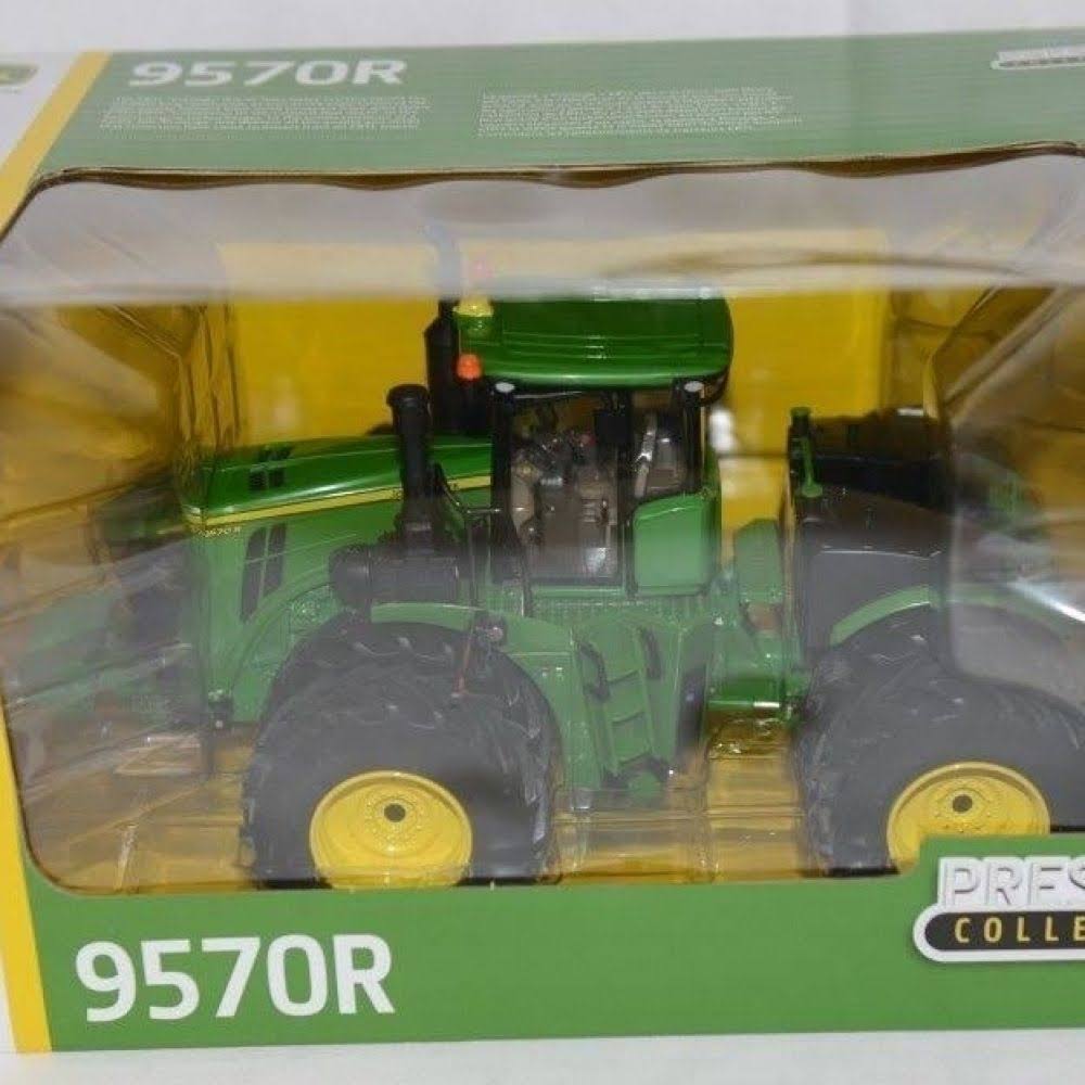 Toy Tractor 1:16 Scale M918381
