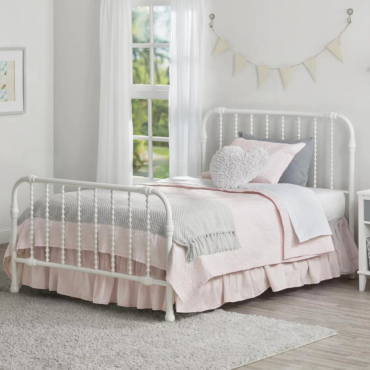 Twin Black Metal Bed O883