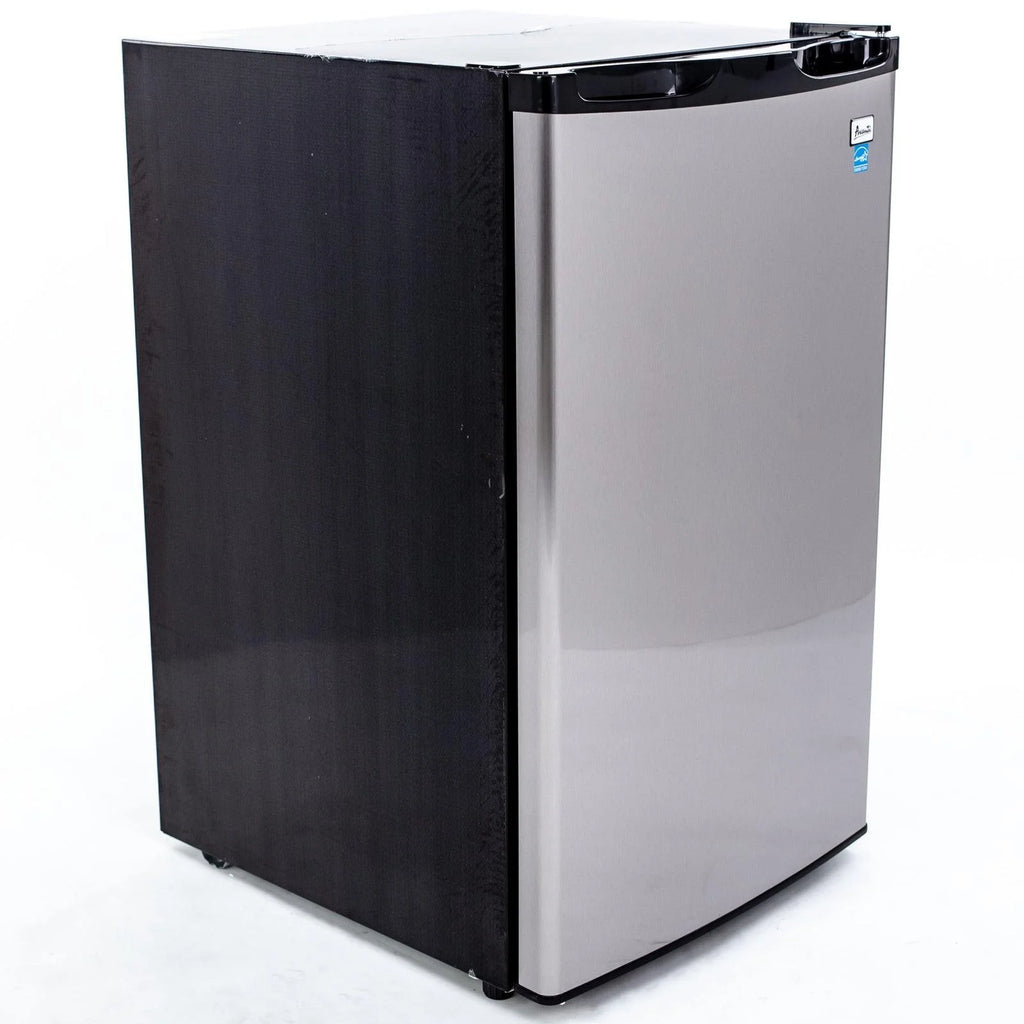 4.4 cu ft 19-inch Compact Single Door Refrigerator in Stainless Steel S251