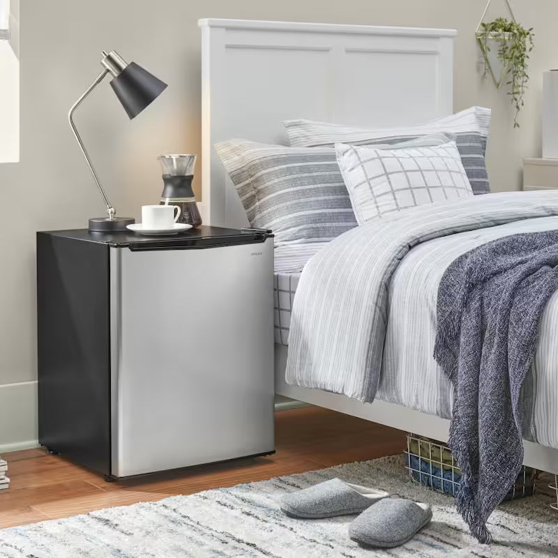 Mini Refrigerator in Stainless Steel D11075